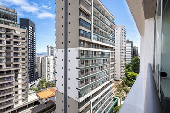 360 the collection madalena