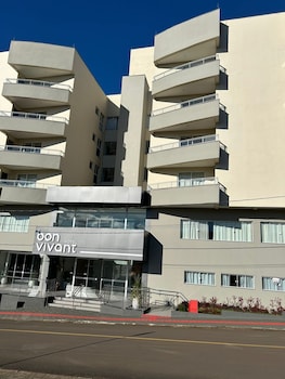 Bon Vivant Hotel,,3 star