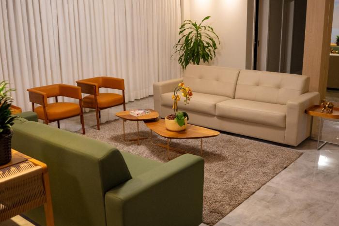 bon vivant hotel