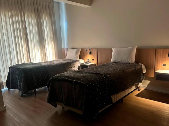 bon vivant hotel