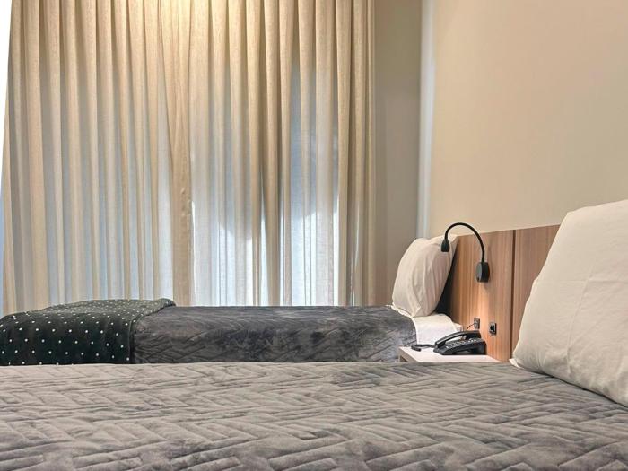 bon vivant hotel