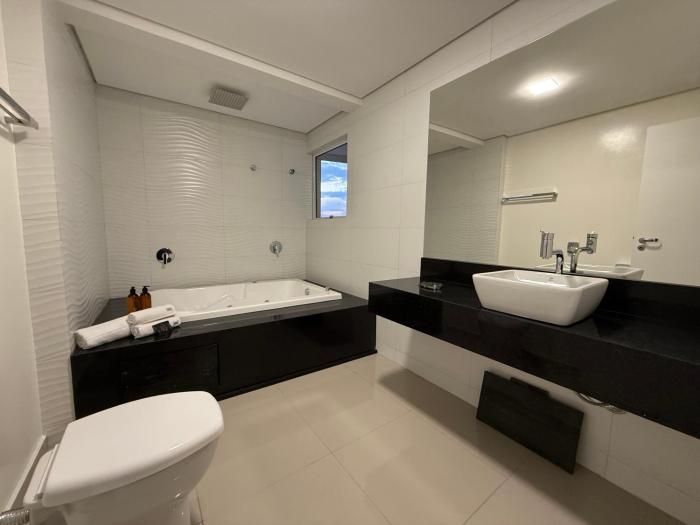 bon vivant hotel