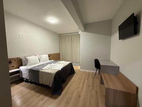 bon vivant hotel