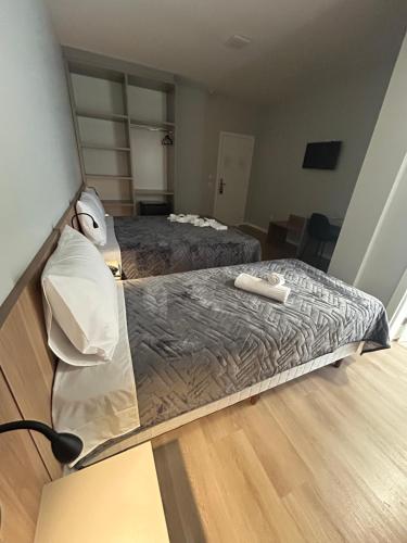 bon vivant hotel