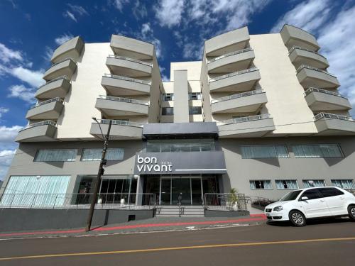 bon vivant hotel