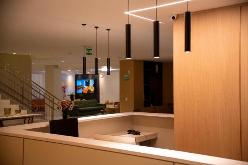 bon vivant hotel