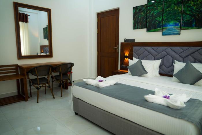 kings town hotel