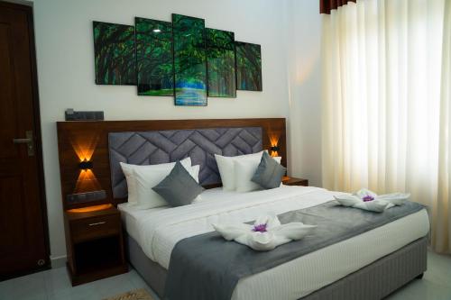 kings town hotel