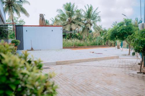kings town hotel