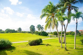cozy apartment at cocotal golf suites
