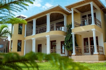 Elegant Villa Apart,,3 star