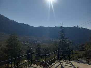 Himalayan Baseraa,,3 star