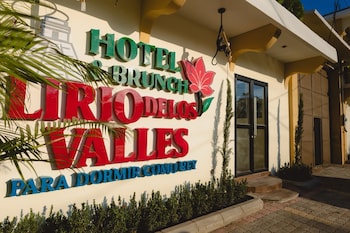 Hotel & Brunch Lirio De Los Valles,,3 star