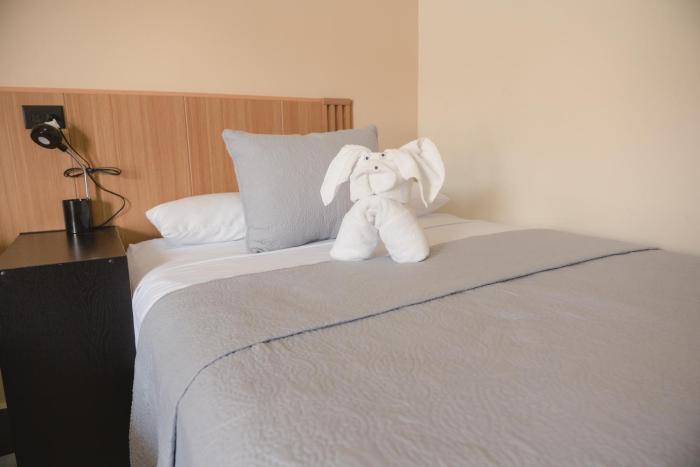 hotel and brunch lirio de los valles