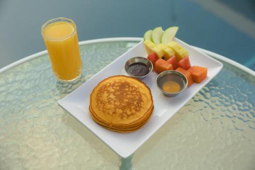 hotel and brunch lirio de los valles