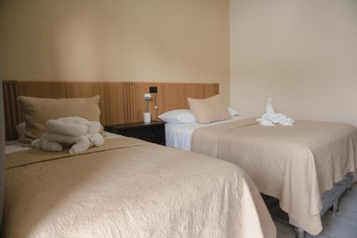 hotel and brunch lirio de los valles