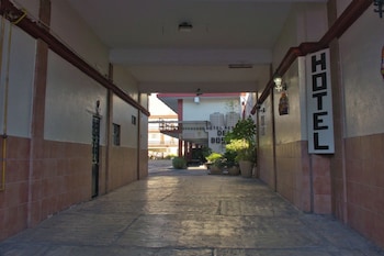 Hotel Meson Del Bosque,,2 star