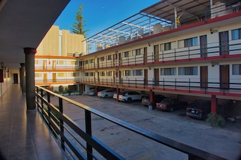 hotel meson del bosque