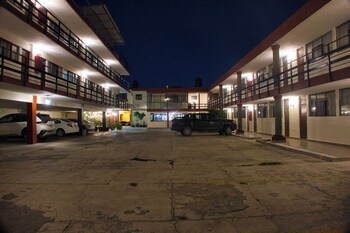 hotel meson del bosque