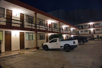 hotel meson del bosque