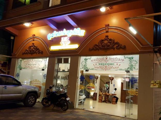 lucky 2 guesthouse