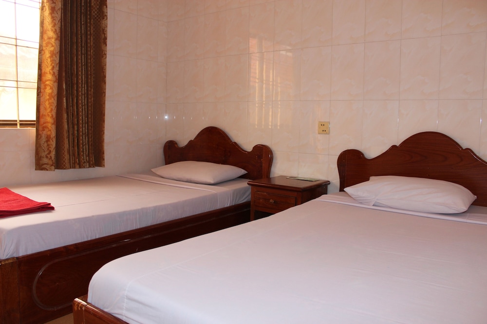 lucky 2 guesthouse