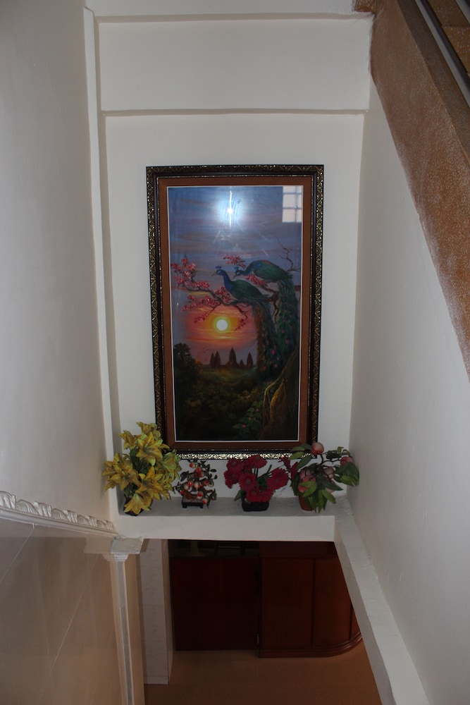 lucky 2 guesthouse