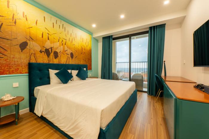 anna hotel free ticket cable car and hon thom water park