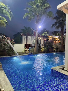 The Palm Resort Phu Quoc,,3 star