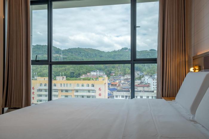 zhangjiajie homeinn plus hotel