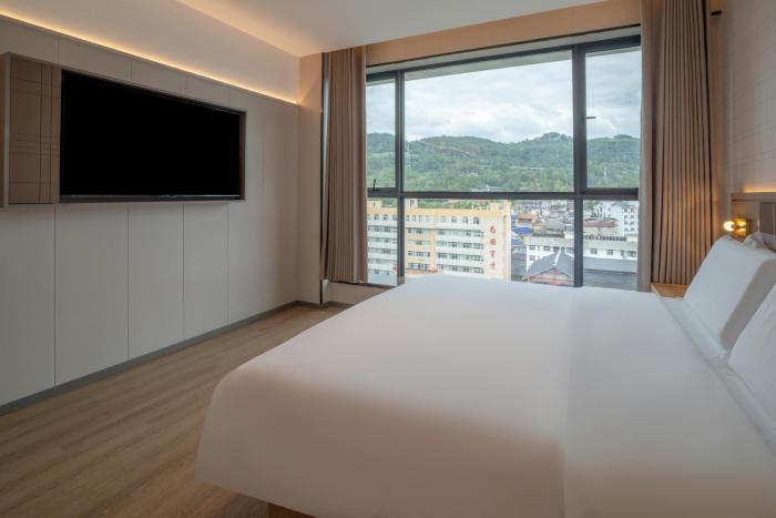 zhangjiajie homeinn plus hotel
