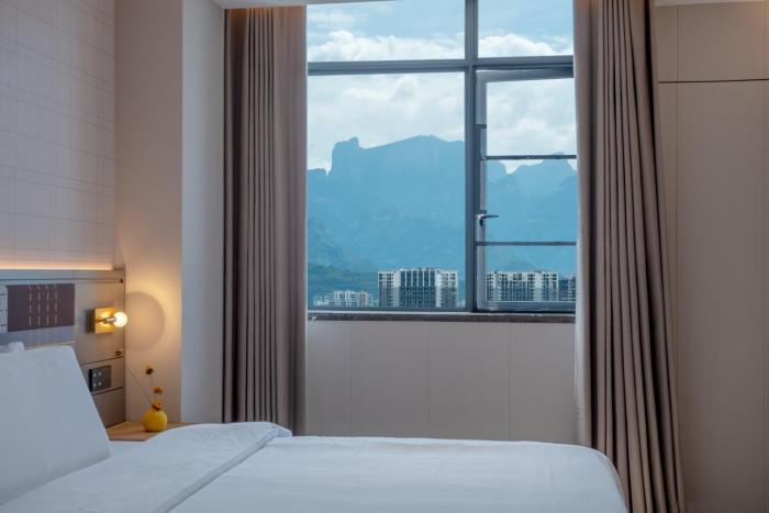 zhangjiajie homeinn plus hotel