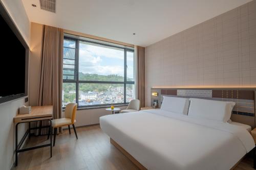 zhangjiajie homeinn plus hotel