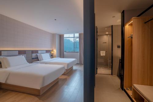 zhangjiajie homeinn plus hotel