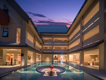 xishuangbanna jinghong hepuli yue hotel