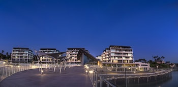 hotel english point marina and spa
