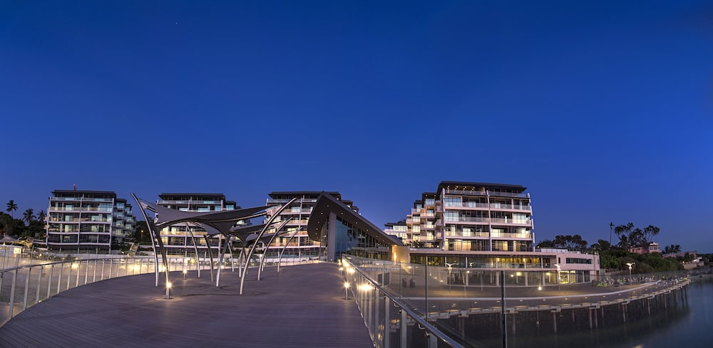 hotel english point marina and spa