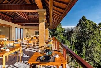 ellena hilltop resort ubud by dhananjaya hospitality