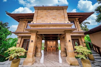 ellena hilltop resort ubud by dhananjaya hospitality