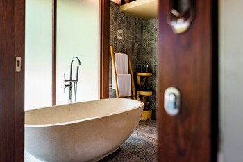 ellena hilltop resort ubud by dhananjaya hospitality