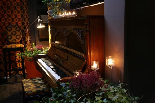 hotel atrium