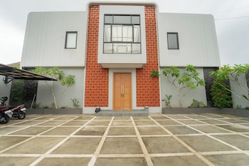 kragilan co living by arba