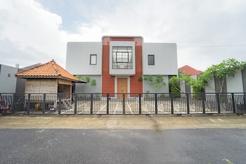 Kragilan Co Living By Arba,,2 star