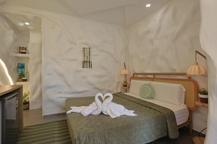 ilio boutique swim up rooms