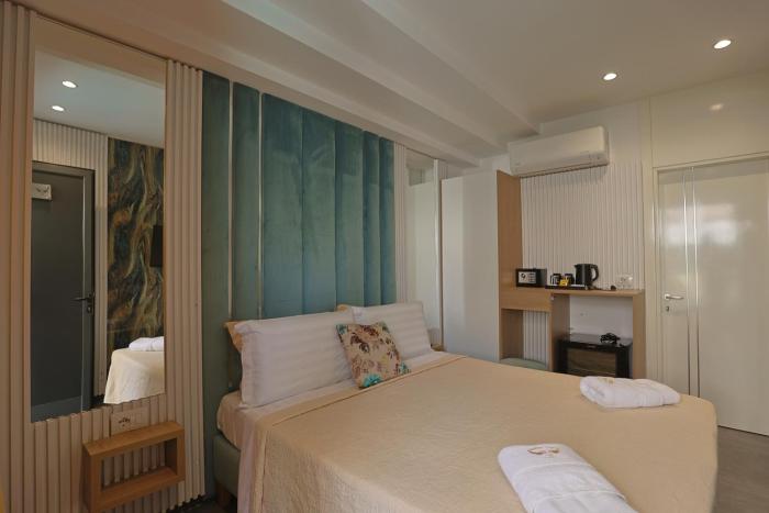 ilio boutique swim up rooms