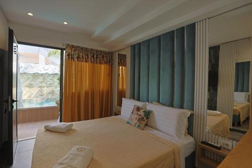 ilio boutique swim up rooms