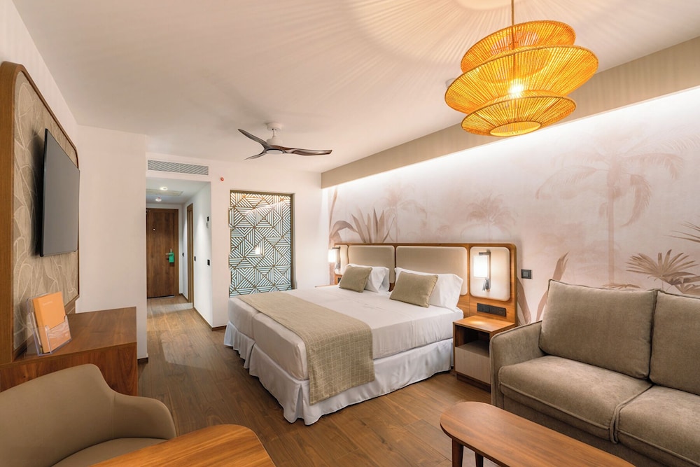 hotel riu palace phuket