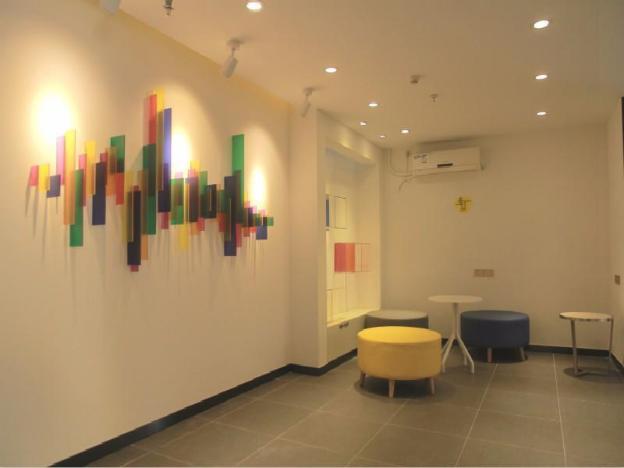 7 days inna qinzhou bus station