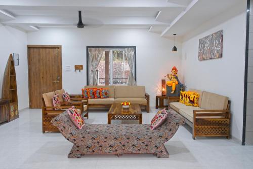 mansarovar bungalows
