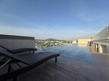 purejoy hotel city center phu quoc